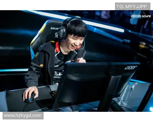 DOTA2热点分析:深入探讨EDG战队的防守策略与战术调整 DOTA2热点分析:深入探讨EDG战队的防守策略与战术调整