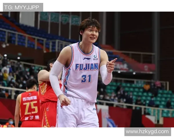 赛后分析:上海篮球队与北京篮球队的比赛节奏与战术对比探讨 赛后分析:上海篮球队与北京篮球队的比赛节奏与战术对比探讨